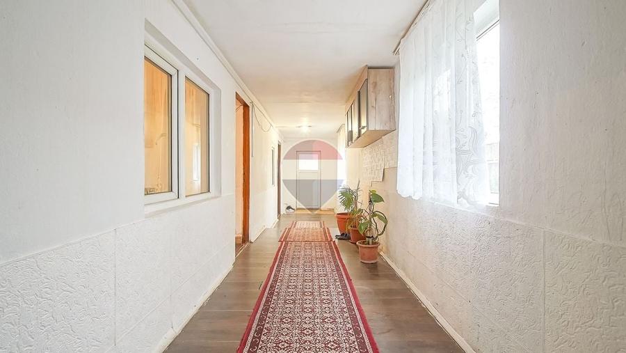 Casă individuală cu 3 camere cu Teren 360 Mp în Sânpetru