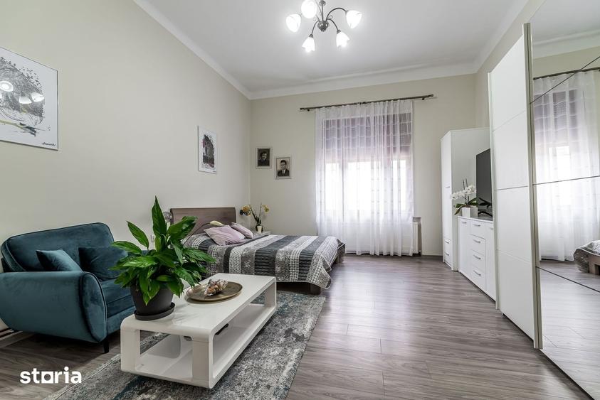 Apartament cu 4 camere decomandat în Ultracentral