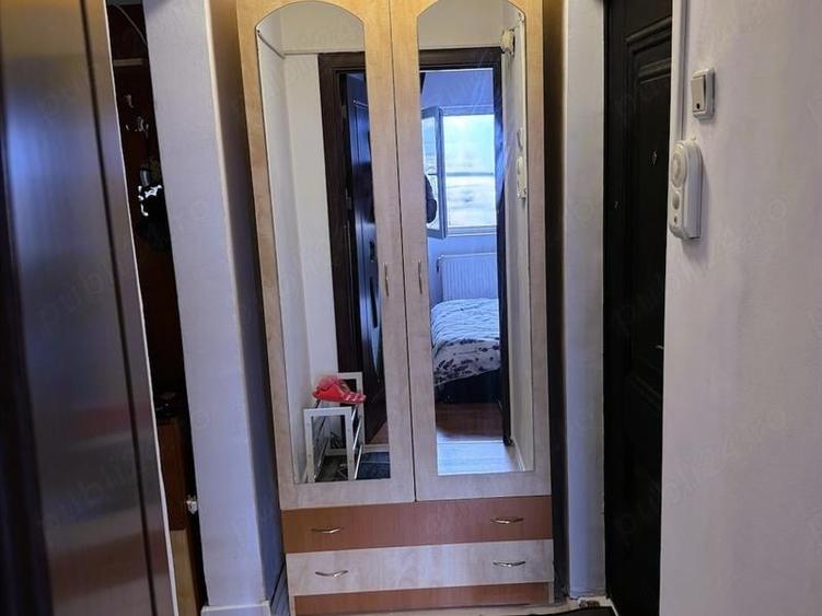 Apartament cu 2 camere decomandat, mobilat în Rovine