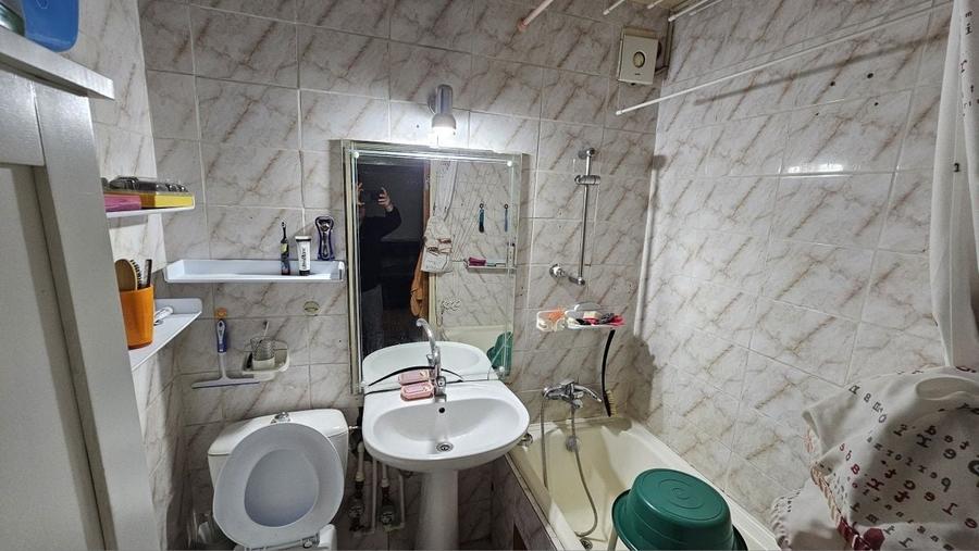 Apartament cu 3 camere decomandat în Antiaeriană