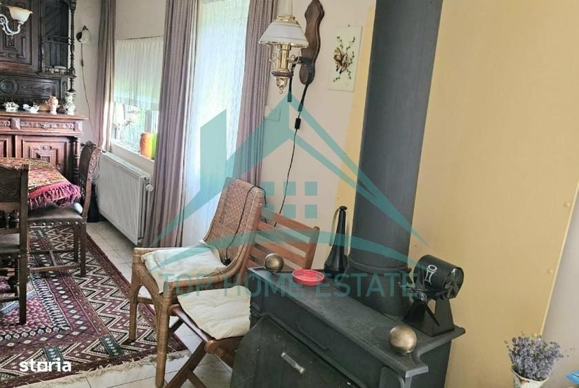 Casă cu 3 camere decomandat în Cojocani