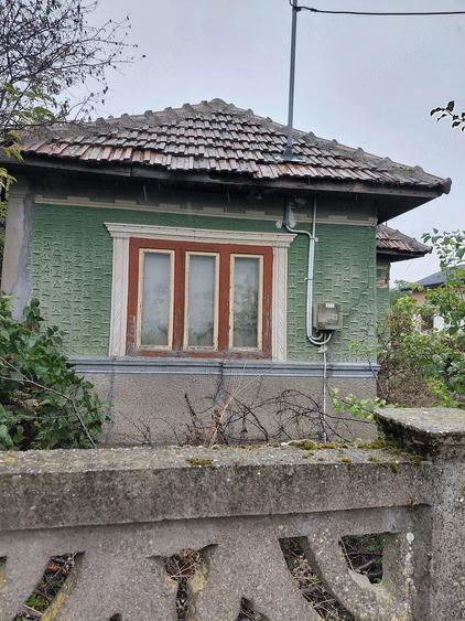 Casă cu Teren 972 Mp în Adâncata