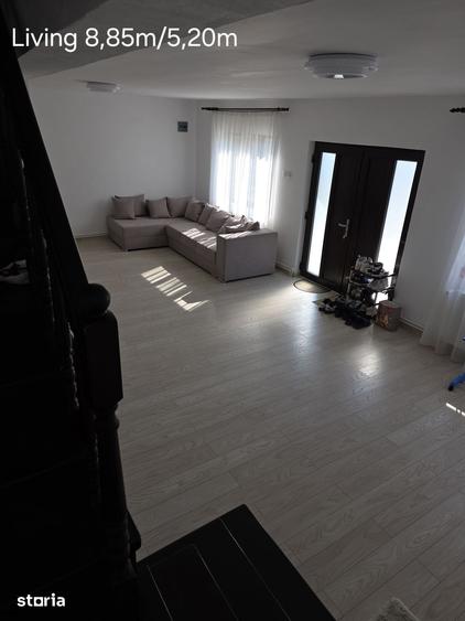 Casă cu 4 camere cu Teren 500 Mp în Central