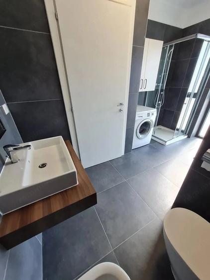 Apartament cu 2 camere decomandat în Torontalului