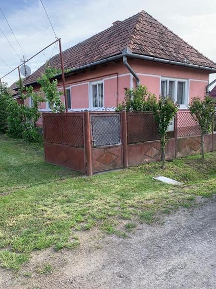 Casa de locuit 92mp in stare foarte buna in Voivodeni, teren generos 900mp aproape de oras - 3