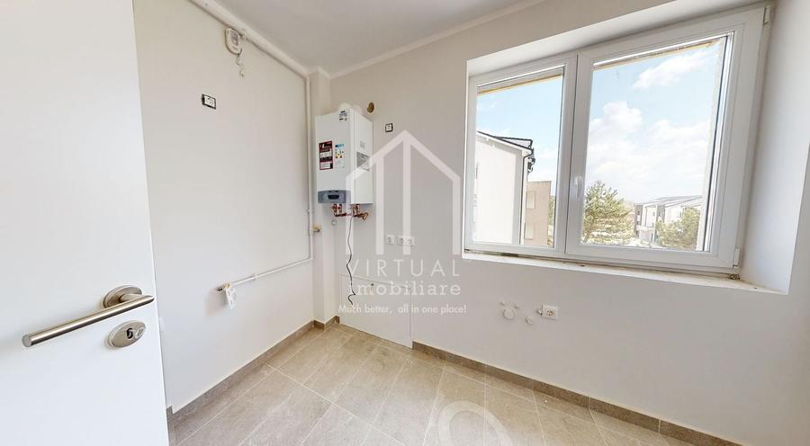 Apartament cu 3 camere decomandat în Exterior Vest