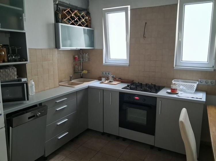 Vand apartament zona Gheorghe Lazar - 1