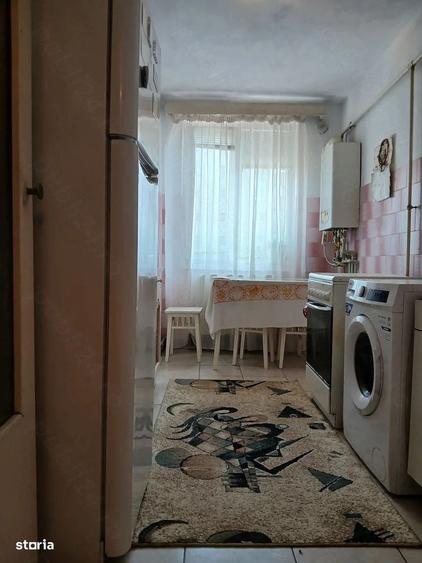Apartament cu 3 camere decomandat în Anda