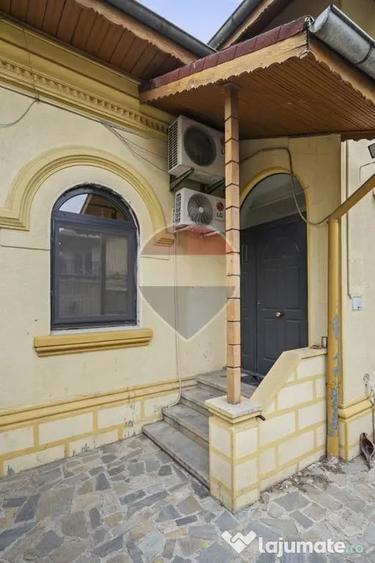 Casă cu 7 camere cu Teren 240 Mp în Parcul Circului