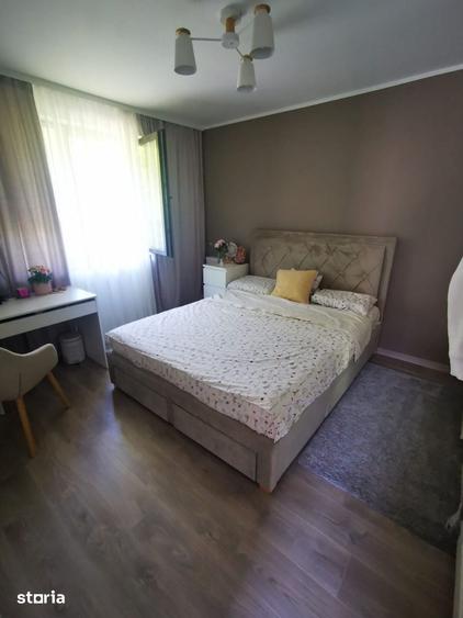 Casă cu 4 camere cu Teren 180 Mp în Central