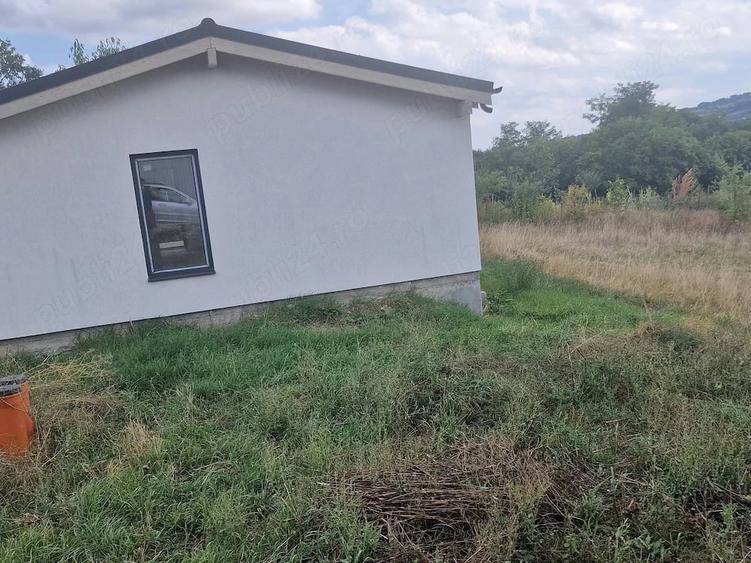 Casă cu Teren 660 Mp în Central