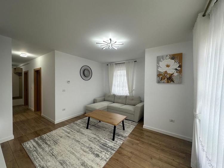Apartament cu 2 camere decomandat, mobilat în Ultracentral