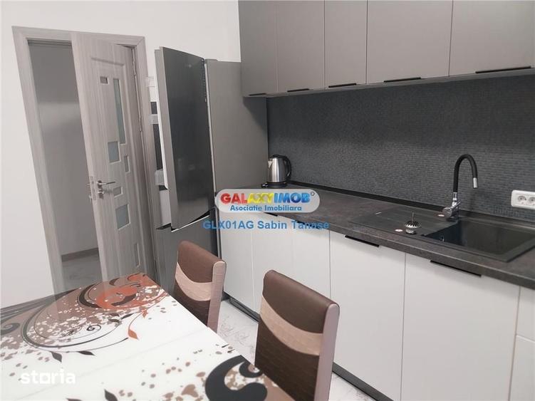Apartament cu 2 camere decomandat în Calea București
