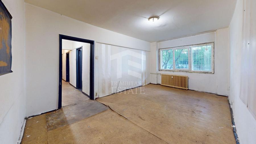 Apartament cu 3 camere decomandat în Colentina