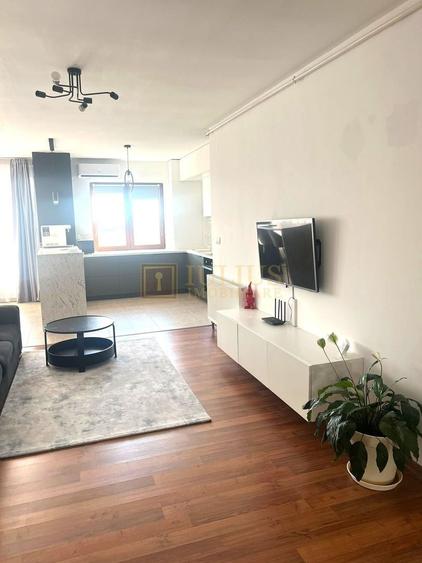 Apartament cu 3 camere decomandat, mobilat în Torontalului
