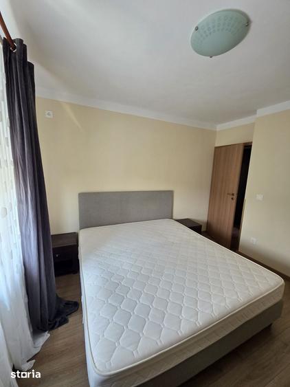 Apartament cu 3 camere în Cetate