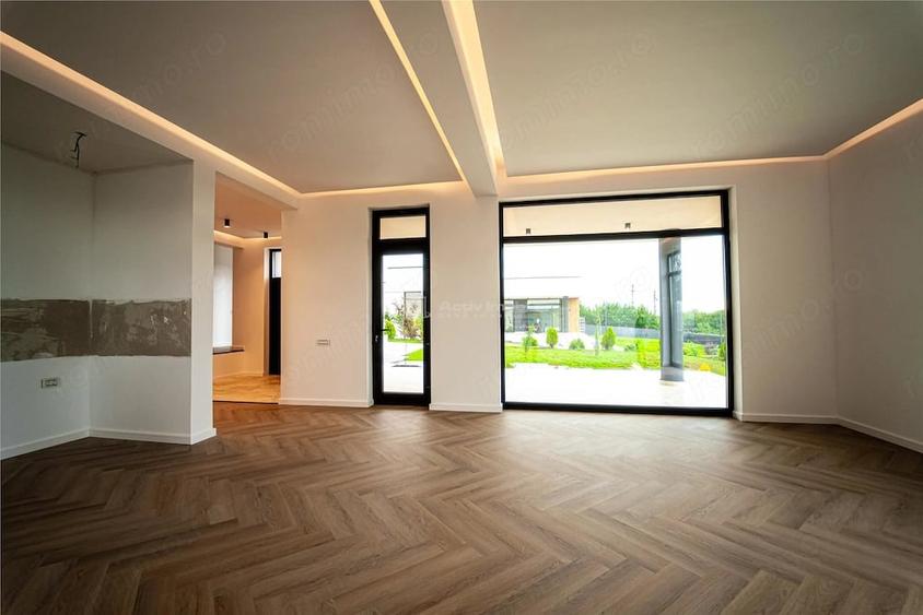 Vila de lux, construita cu materiale premium, priveliste superba - 1