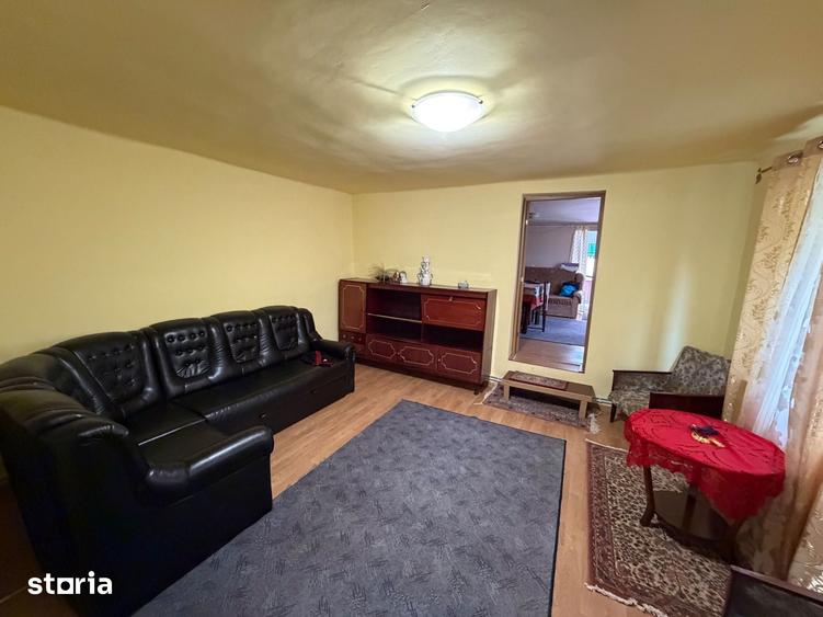 Casă cu 3 camere cu Teren 1974 Mp în Șibot