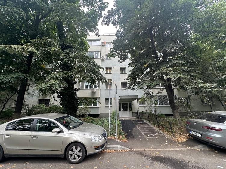 Apartament cu 2 camere semidecomandat, mobilat în Drumul Taberei