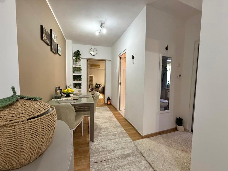 Apartament cu 2 camere decomandat, mobilat în Crângași