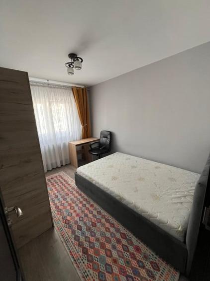 Apartament cu 3 camere decomandat în Gorjului