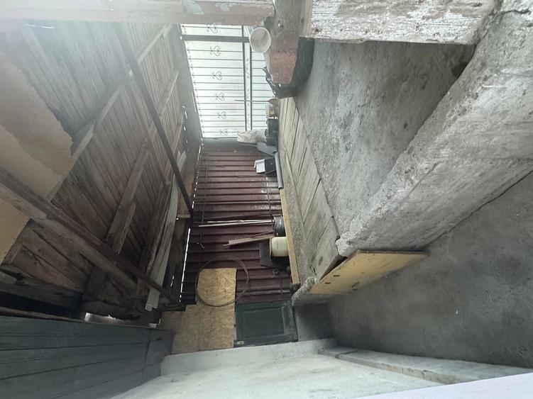 Casă cu Teren 140 Mp în Central