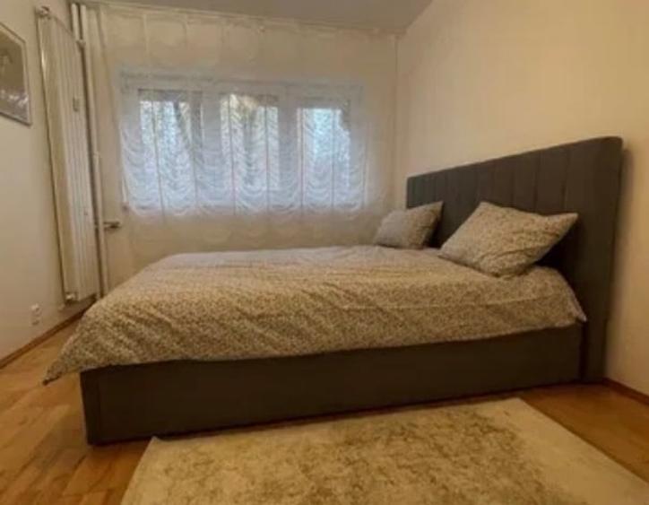 Apartament cu 2 camere decomandat în Baba Novac