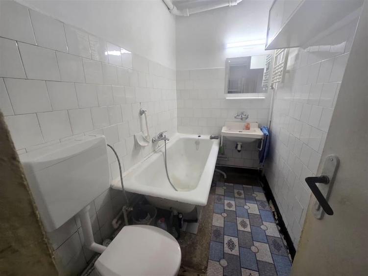 Apartament cu 2 camere semidecomandat în Ultracentral
