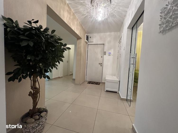 Apartament cu 4 camere în Costin Georgian