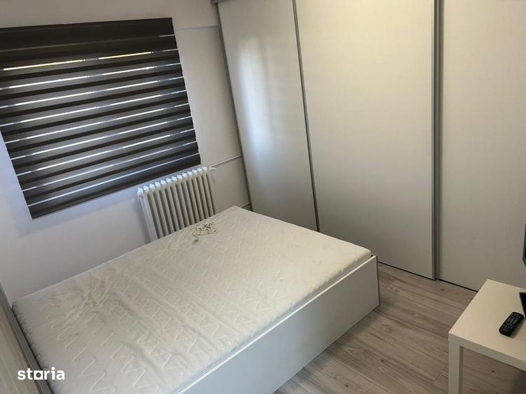 Apartament cu 3 camere decomandat în Drumul Taberei