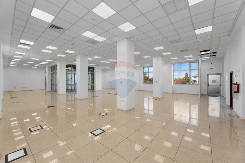 Birou, de 830 mp, în Sud-Vest