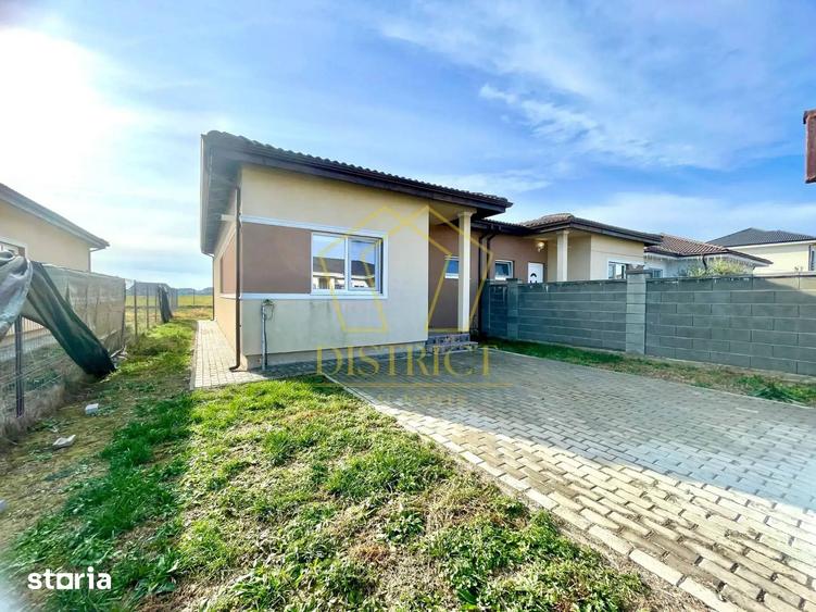Casă cu 3 camere cu Teren 330 Mp în Moșnița Nouă