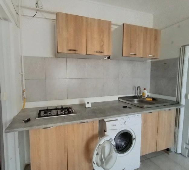 Garsonieră decomandată în Războieni