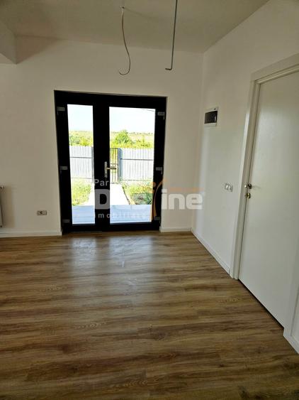 Casă individuală cu 3 camere cu Teren 350 Mp în Vișan