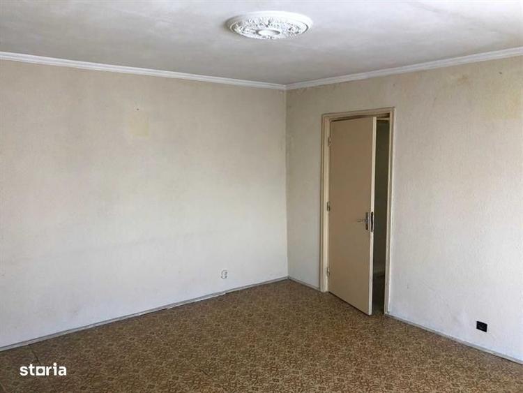 Apartament cu 2 camere semidecomandat în Găvana