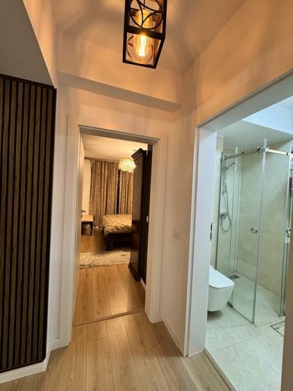 Apartament cu 2 camere decomandat, mobilat în Calea București