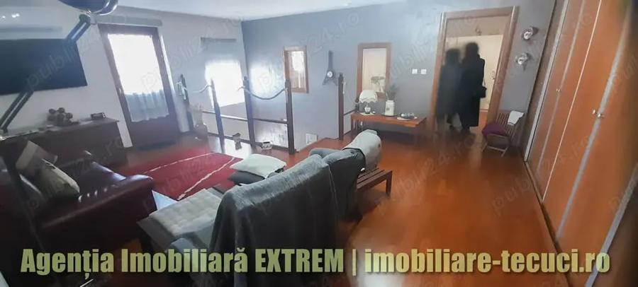 Vila cu 8 camere si 700 mp in com. Matca, jud. Galati - 4