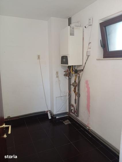 Casă cu 7 camere cu Teren 780 Mp în Grădiște