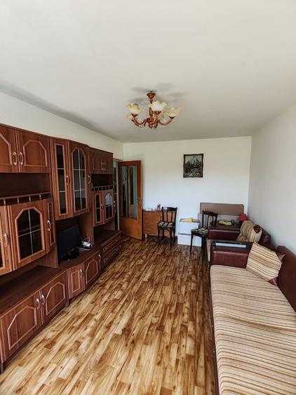 Apartament cu 3 camere decomandat în Camil Ressu