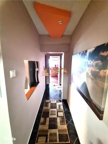 Apartament cu 4 camere decomandat în Triaj