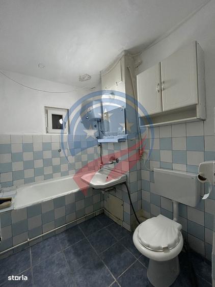 Apartament cu 2 camere semidecomandat în Central — fotografia 1