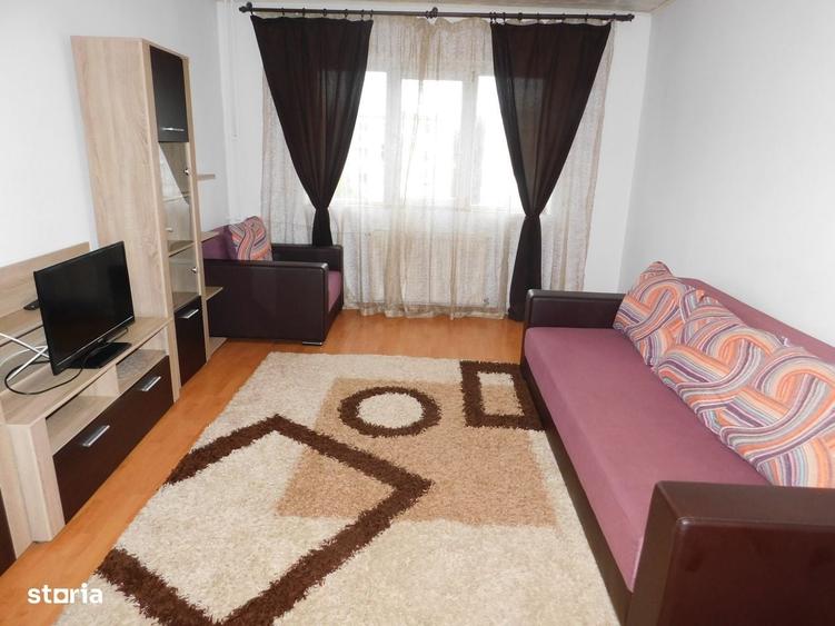 Apartament cu 2 camere decomandat în Enachiță Văcărescu