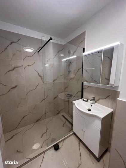 Apartament cu 3 camere în Florești