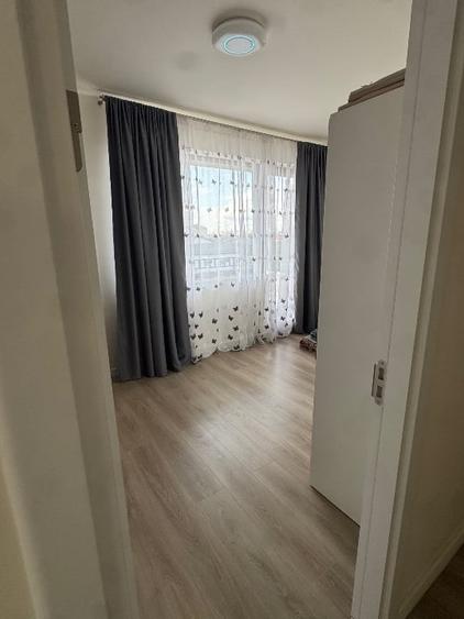 Apartament cu 3 camere, mobilat în Central