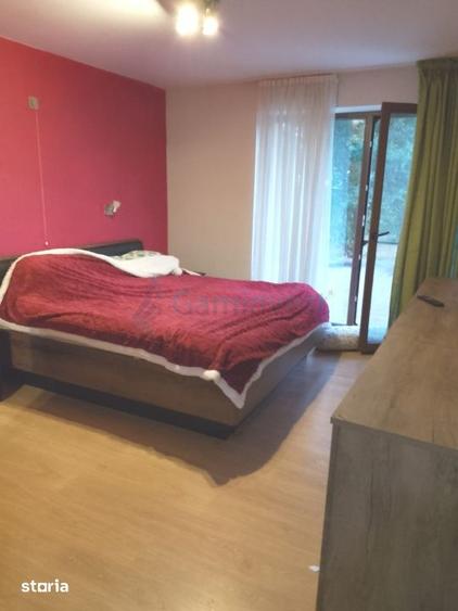 Casă cu 4 camere cu Teren 960 Mp în Nufărul