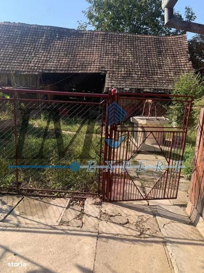 Casă cu 3 camere cu Teren 1200 Mp în Central