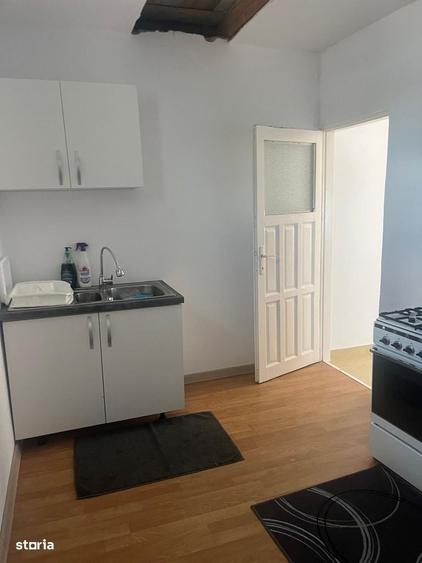 Casă cu 4 camere cu Teren 223 Mp în Central