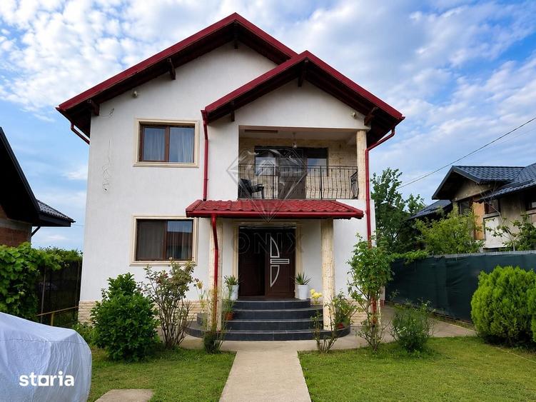 Casă cu 7 camere cu Teren 750 Mp în Târgșoru Vechi