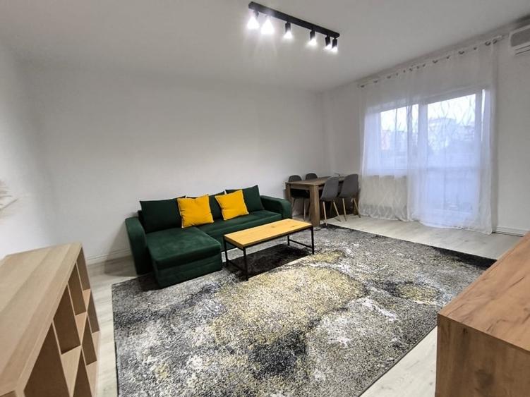 Apartament cu 3 camere decomandat, mobilat în 13 Septembrie