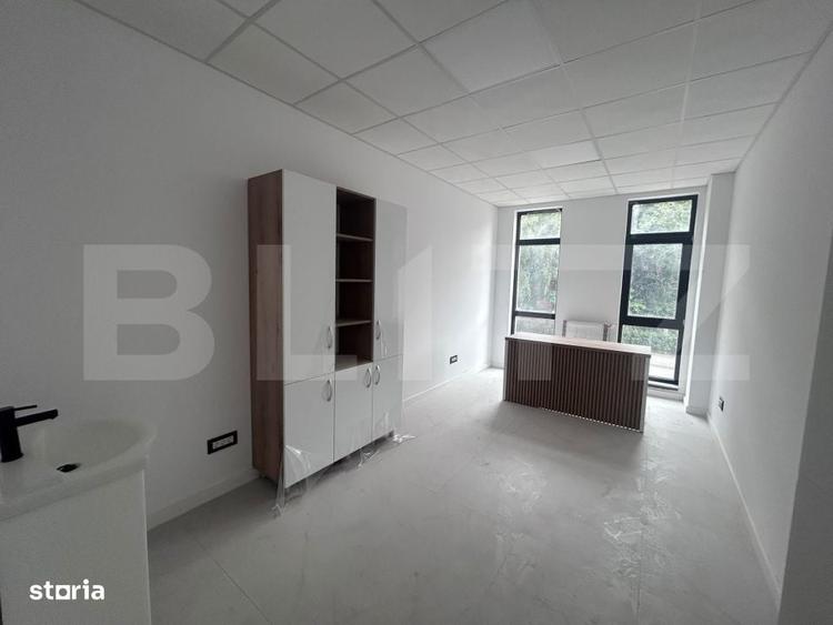 Spatiu comercial, 439 mp, pretabil clinica medicala, vad stradal - 3